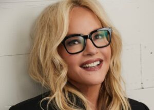 Rachael Harris to host the 13th Annual Make-Up Artists & Hair Stylists Guild Awards