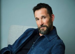 Noah Wyle named ICG Publicists’ Television Showperson of the Year